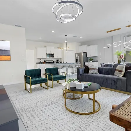 5 Bedroom- 4,5 Bathroom Solterra Resort 7869 Or